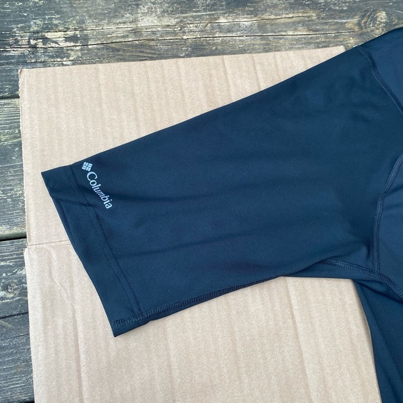 Black Omni-Shade Columbia shirt - Picture 3 of 4